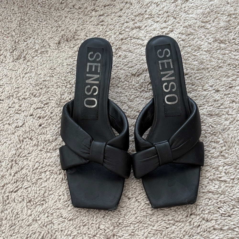 SENSO x Revolve Black Padded Crossover Detail Kitten Heels